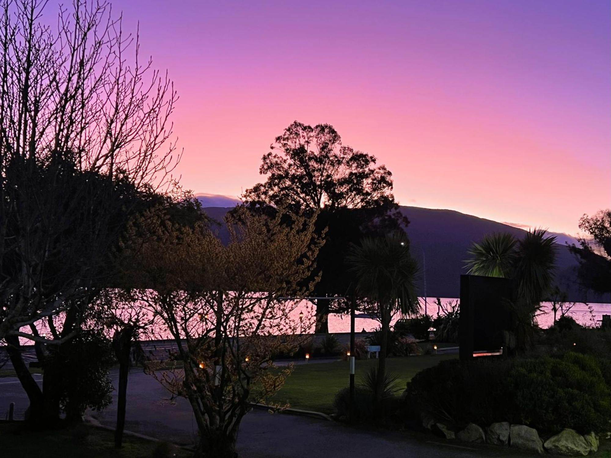 Fiordland Lakeview Motel And Apartments Te Anau Eksteriør billede